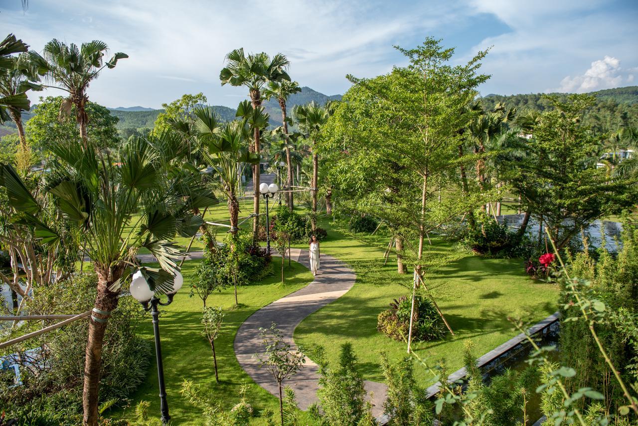 Forest In The Sky - Flamingo Dai Lai Resort Ngoc Quang Exterior photo